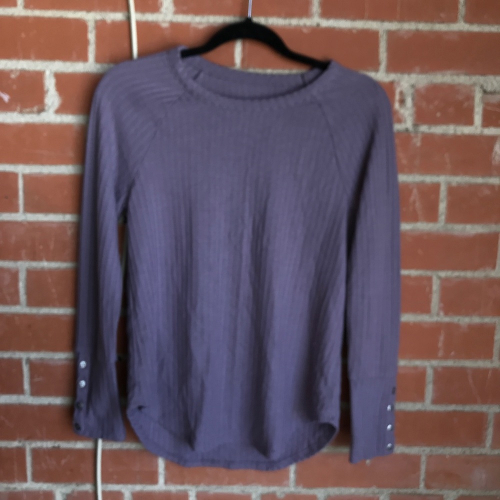 ⭐️CHASER purple waffle weave button cuff t-shirt